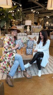 We had the opportunity to sit down with Kelly from @cityhome to talk about their Design program and wow! So many benefits! From a huge section of beautiful furniture to sourcing and the ability to store your furniture for projects while you wait for all the pieces to come in! Stay tuned for more on this interview! @cityhomepdx has multiple locations in Oregon and Washington.