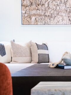 Meet Megan, mom of two, business owner, and Heritage Denver alum turned designer.

Her path here wasn’t planned out from the start. It started with friends and neighbors noticing her eye for design, encouragement from the people around her, and the decision to invest in herself when the timing finally felt right.

@joliealan_design @megrosie 
Full blog:  https://www.heritageschoolofinteriordesign.com/megan-rosenberger/

#HeritageSchoolOfInteriorDesign #HeritageDenver #InteriorDesignSchool #ColoradoDesign #AlumniSpotlight