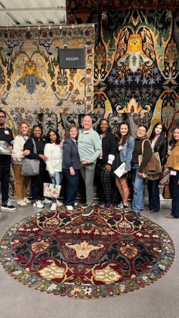 Come along with our Flex Part-Time Fundamentals students as they explore the the stunning Feizy showroom at the Dallas Market Center, guided by the amazing Michael Bauer himself! 🤩

Field visits are an extra special part to our program that allows students to gain hands-on experience in the industry. Inquire today for more information on our programs and to join us for the upcoming Spring term! ✨💖
•
•
•
#dallasmarketcenter #dallas #hsiddallas #design #interiordesign