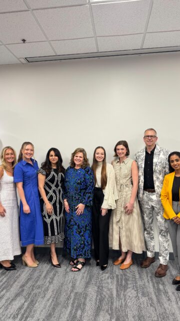 Congratulations to the HSID Dallas Winter 2026 graduates… you did it!! 🎓✨🥳

Cheers to designing bright futures and beautiful spaces for many years to come. We are so proud of you! 💐💛

#dallasdesign #interiordesignstudent #heritageschoolofinteriordesign #interiordesignschool #interiordesigngraduate