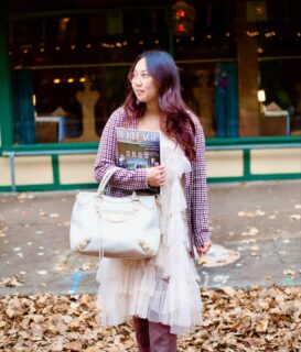 Meet Victoria, our Portland Masters Student 🙌🙌
Effortlessly chic and fully immersed in design, Victoria is serving major style moments on campus… all while carrying the latest edition of Heritage Design Magazine.

A true reflection of creativity, discipline, and the Heritage spirit. 🤍

#HeritageDesignMagazine #HeritageSchoolofInteriorDesign #HSIDPortland #DesignStudentLife #MastersInDesign #InteriorDesignCommunity #DesignEducation #PortlandDesign #CampusStyle #DesignInspiration