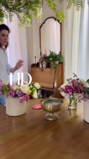 Out Floral stylist, The Amazing artist Jennifer from Heritage Design magazine, teaches us how to make the most beautiful arrangement for Easter! Check out her feature in HD @heritagedesignmagazine @thejoyfuldecorator @heritagedesignmagazine